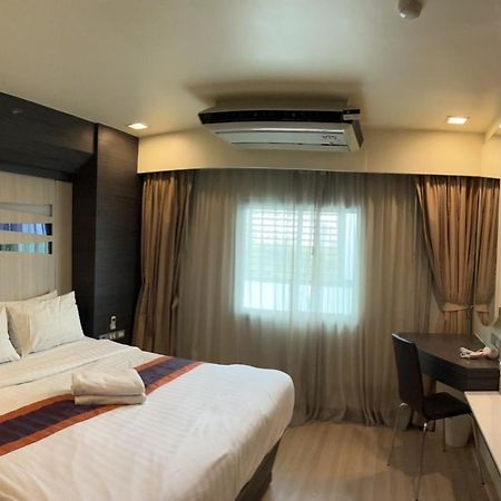Orion Rooms Sukhumvit 11 Bangkok Extérieur photo