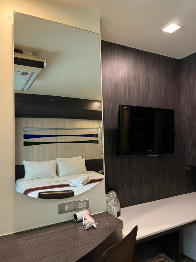 Orion Rooms Sukhumvit 11 Bangkok Extérieur photo