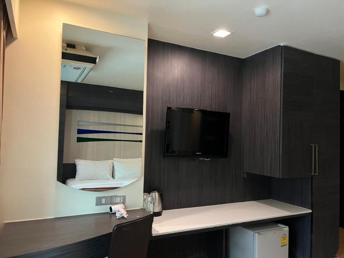 Orion Rooms Sukhumvit 11 Bangkok Extérieur photo